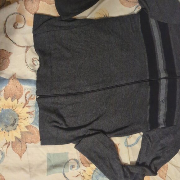 UNN SALTO IN AVANTI VR Collezioni Size M "P" Size, Black Thin Sweater Jacket - Picture 2 of 6